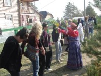 Гости в Аджероме.