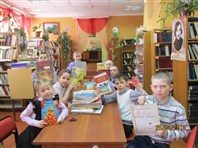 Читатели-волонтеры.