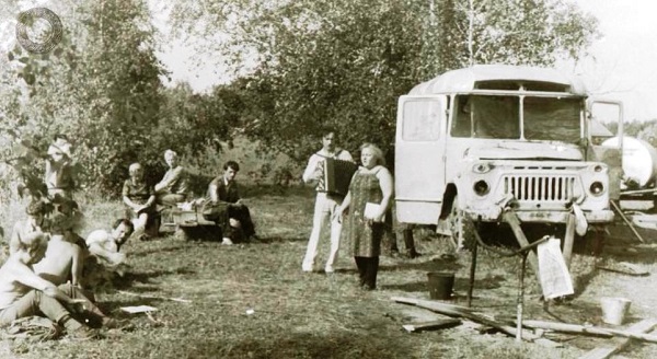1980-e_agitbrigada.jpg
