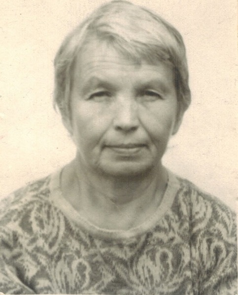 Nina_Ivanovna_Mihailova.jpg